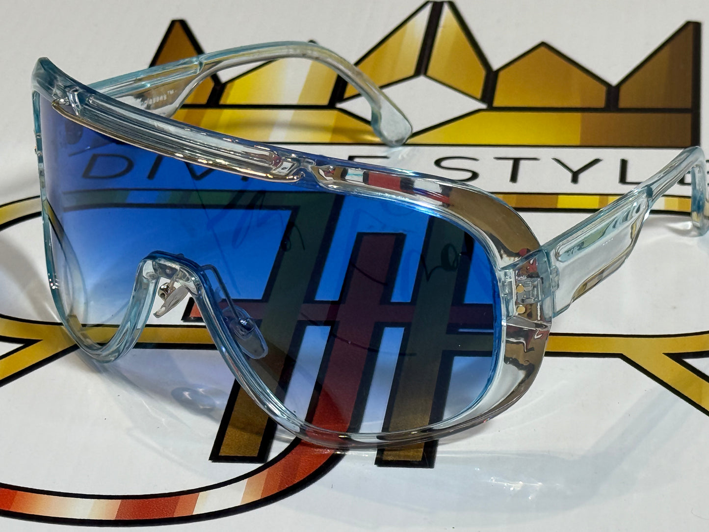 Oversized Round Visions